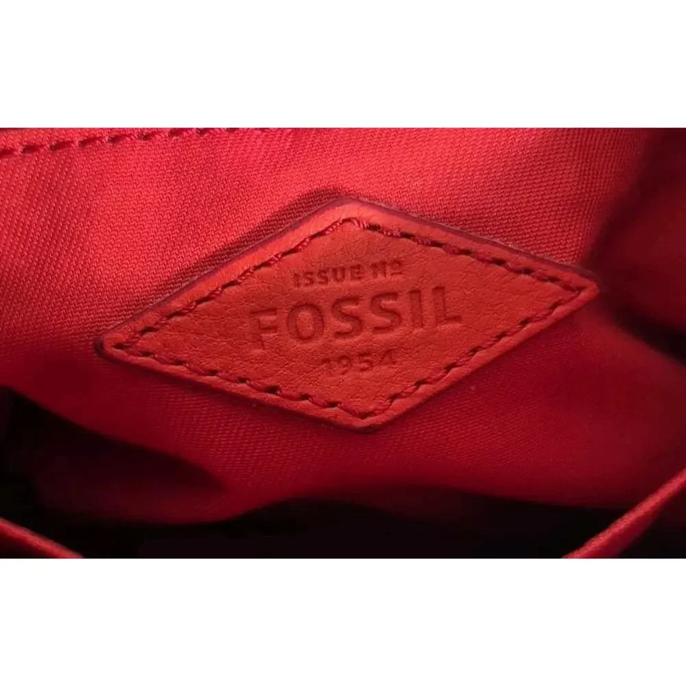 Fossil Red Cowhide Leather Crossbody Bag Purse Zip Pocket Adjustable Strap